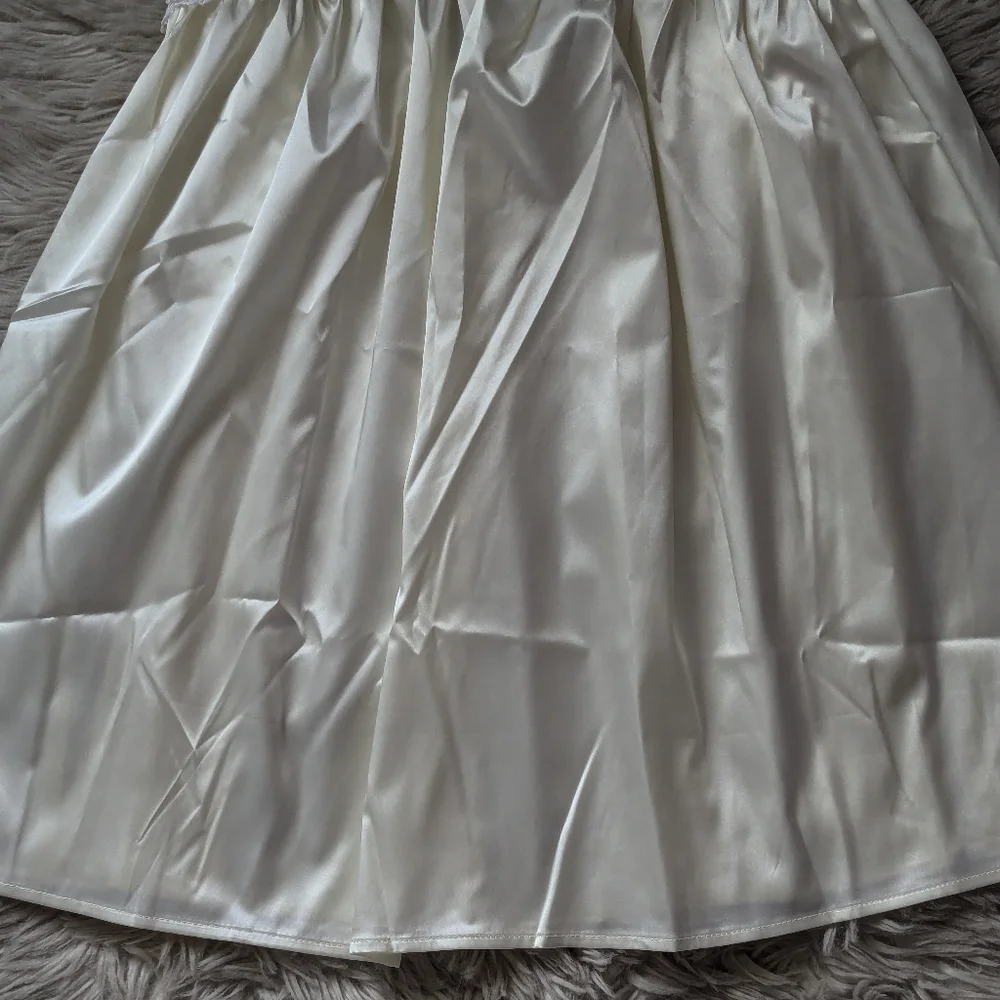 NWT Vanessa Mooney Jolene Dress in White Limited Edition - Picture 5 of 16
